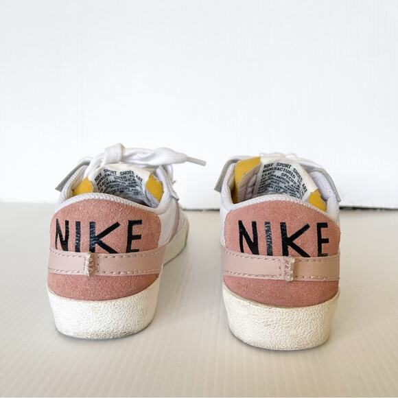 Nike Blazer Low 77 Jumbo Sneakers in White Pink Oxford - Picture 7 of 10